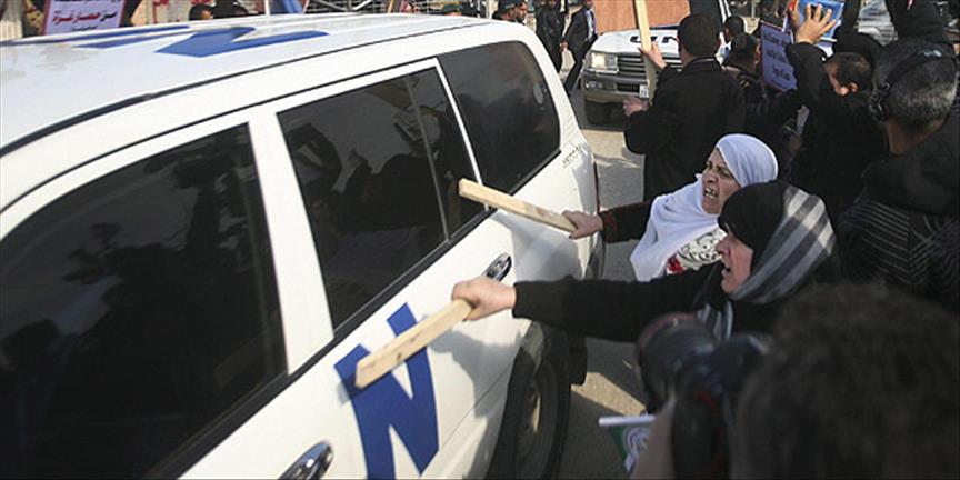 Ban'a sopalı protesto