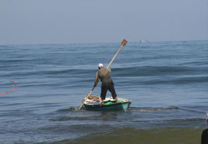 الجيش الإسرائيلي يعتقل 3 صيادين ببحر غزة