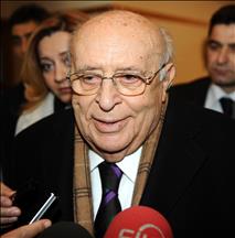 Demirel ile görüşmeler faydalı olmayacak