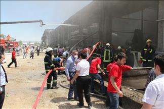 Yangından 17 işçi etkilendi