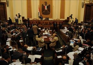 اتهامات "أسلمة" الإعلام تلاحق الإخوان والنهضة بمصر وتونس