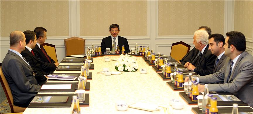 Turkish FM receives dignitaries