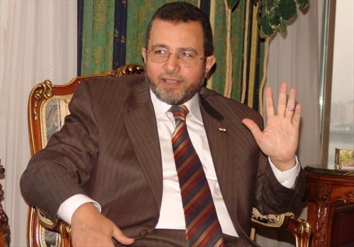 مصر: الاستفتاء على الدستور في أكتوبر والانتخابات نهاية العام