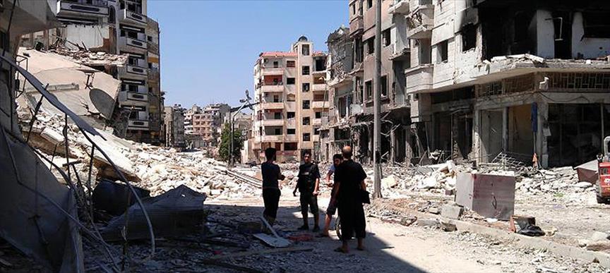 Uçaklar bomba yağdırıyor