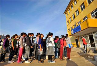 Akçakale'de okullar açıldı