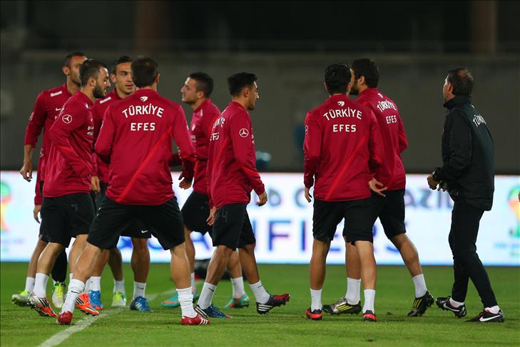 Milliler toplanıyor