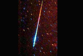 Dünya'nın yanından dev göktaşı geçiyor