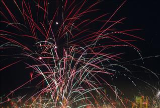 Kutlamalar kana bulandı