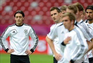 En başarılıları Mesut oldu