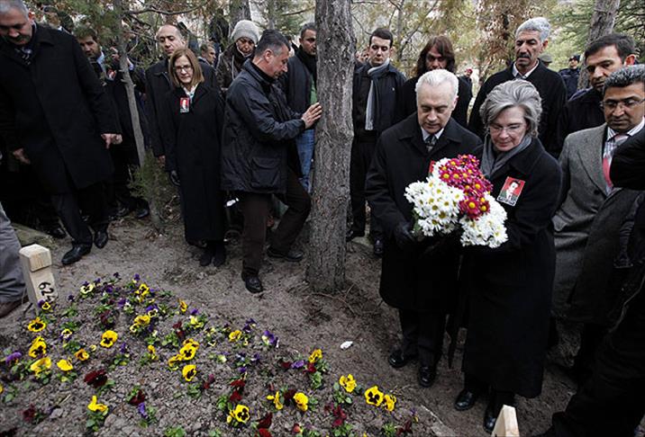 Mustafa Akarsu toprağa verildi
