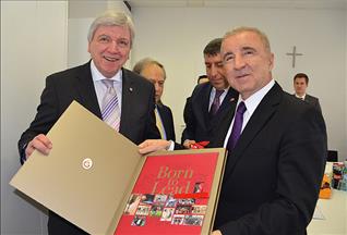 Avrupa'ya açılan pencereyiz