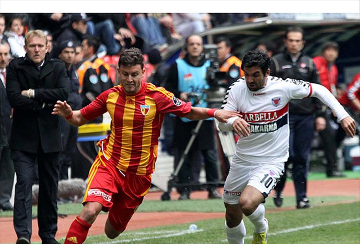 Mersin ligin dibine demir attı