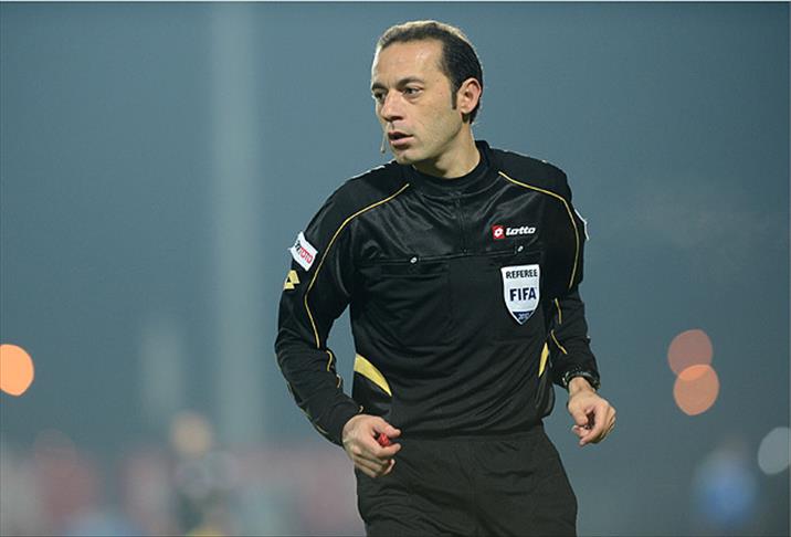 Cüneyt Çakır dev maçı yönetecek