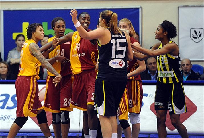 Gözler play-off'a çevrildi 