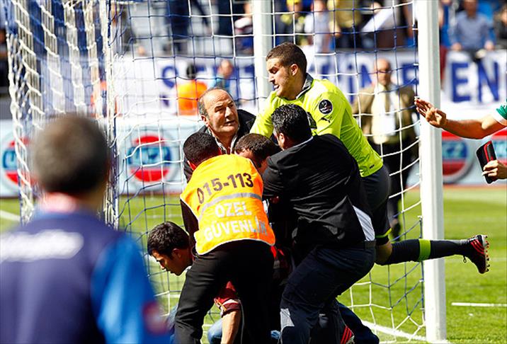 Harun Tekin'e 4 maç ceza