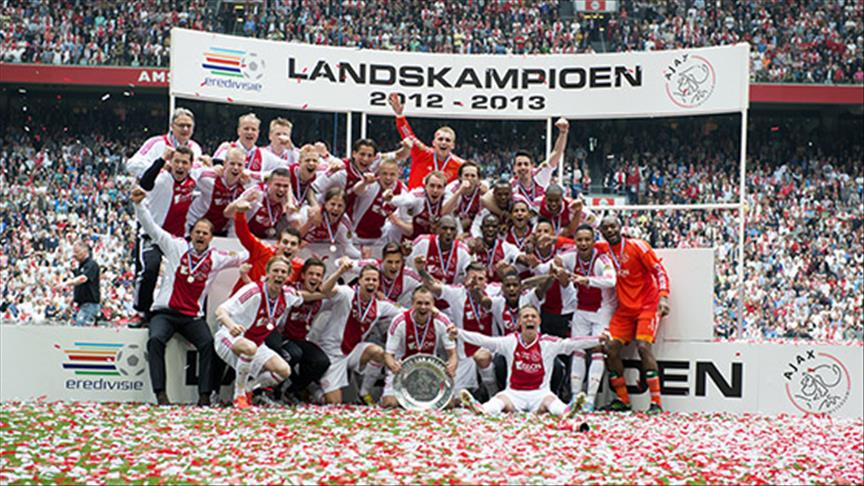 أياكس يتوّج بلقب الدوري الهولندي للمرة الثالثة على التوالي