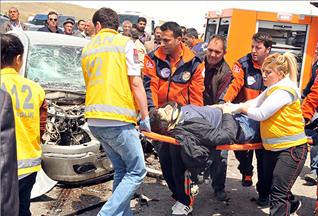 Kazaların yüzde 38'i aşırı hızdan