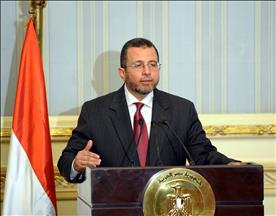 رئيس وزراء مصر ووزير من الإخوان يهنئان بابا الأقباط بعيد القيامة