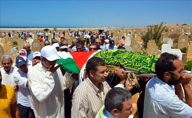 Filistinli yazar Mansur son yolculuğuna uğurlandı