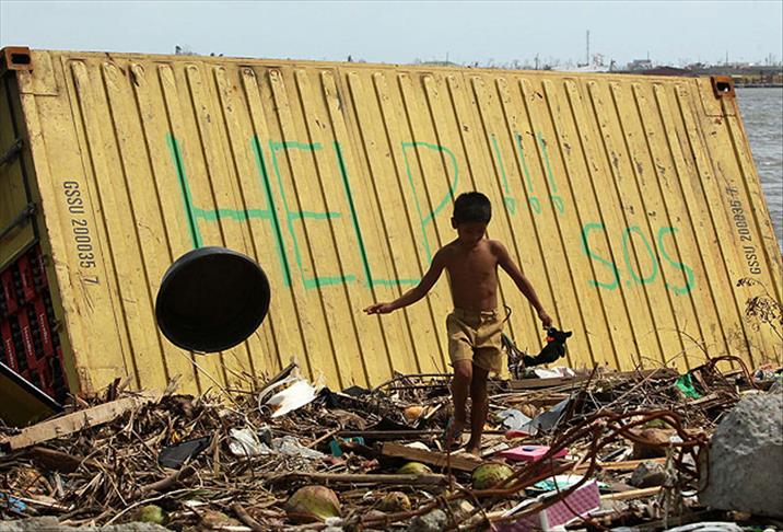 Haiyan tayfununda ölenlerin sayısı artıyor
