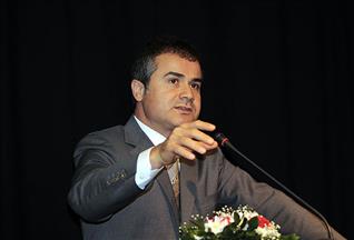 Eksik tek şey açılır-kapanır çatı