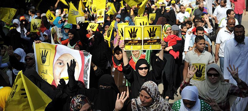 Mısır yeni yıla umutla girdi