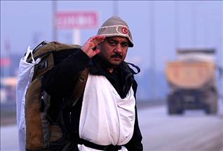 Başbakan Erdoğan'a destek için yürüyor