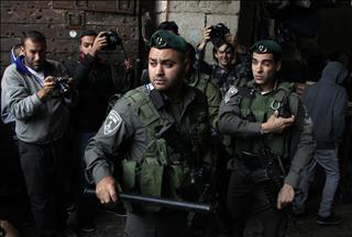 6 Palestinians injured in clashes with Israeli forces