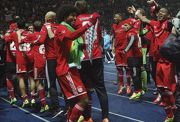 Bayern Münih zirvedeki yerini korudu