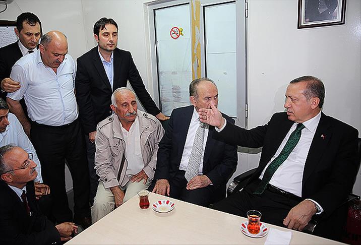 Başbakan Erdoğan'dan taksicilere ziyaret