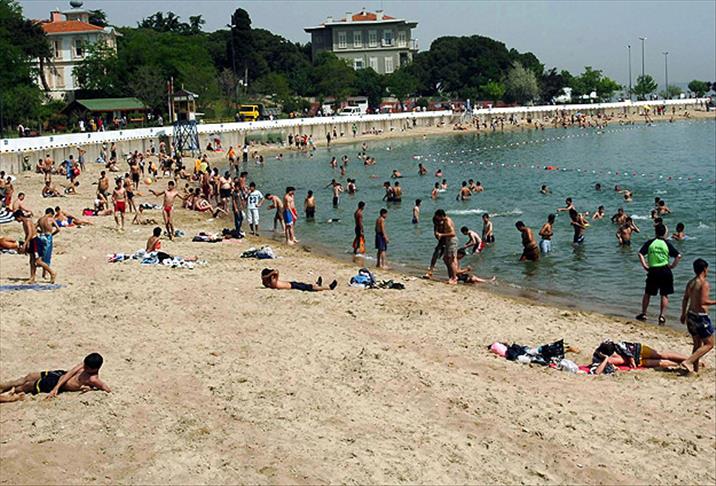 "Kadıköy'de denize girmeyin" uyarısı