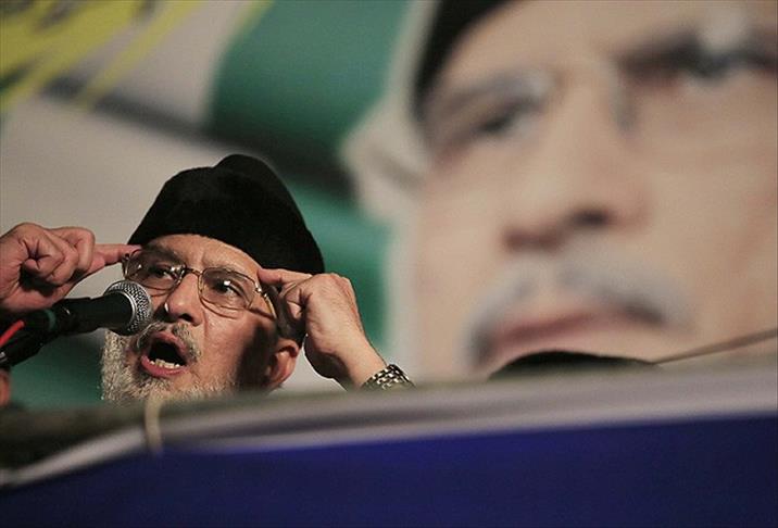 القادري: إن اندلعت حرب بباكستان سيكون مصير المسؤولين مثل القذافي