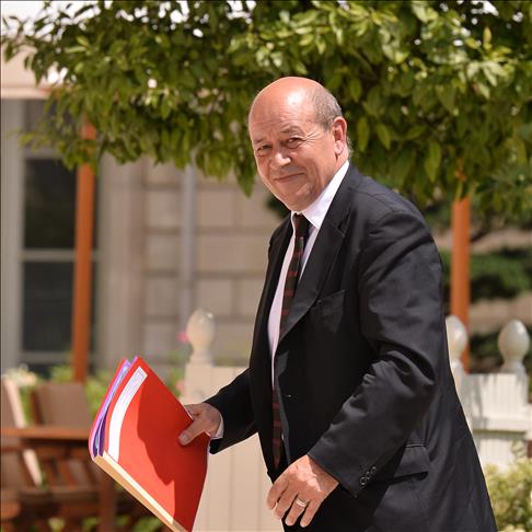 France fails to rule out sending troops to Iraq, Libya