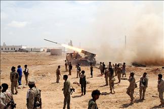 Houthi militants, Yemeni troops clash in Sanaa