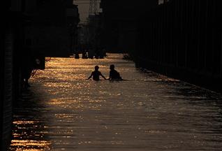 ارتفاع ضحايا سيول باكستان إلى 207 قتلى