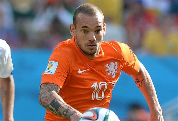 «Галатасарай» задолжал Снейдеру?