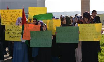 Xwendekarên zanîngehê êrîşa Îsraîlê şermezar kirin