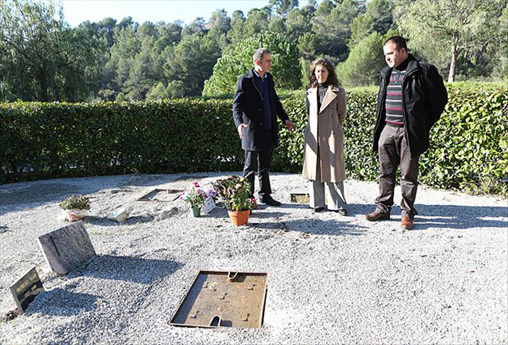 Osmanoğlu'nun kabri sembolik olarak yenilenebilecek