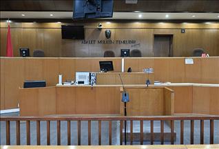 Bayrak indirene 18 yıl hapis istemi