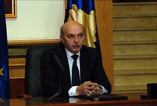 Kosova başbakanı İsa Mustafa göreve başladı