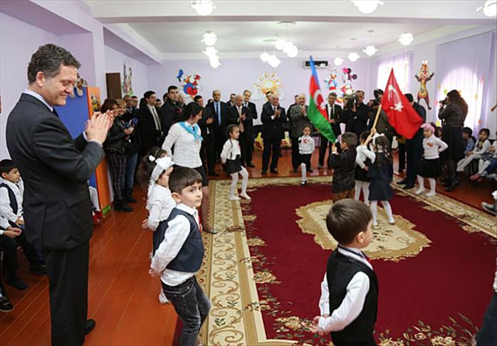 Посол Турции в Баку посетил беженцев из оккупированного азербайджанского района Зангилан