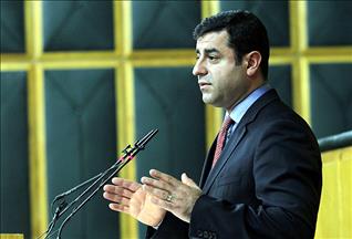 Gerçek barışı armağan etmek istiyoruz