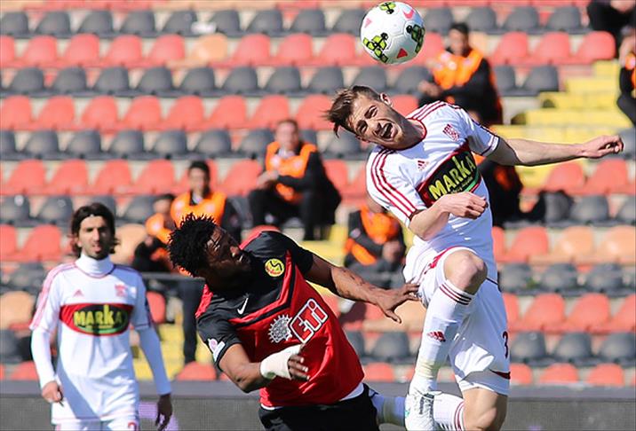 Sivasspor deplasmanda 3 puan aldı