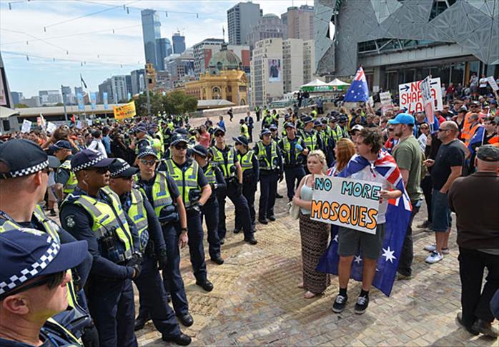 Австралийцы препятствовали проведению антиисламской акции