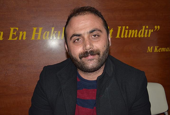 Hayalini canlı tutmaya çalışıyor