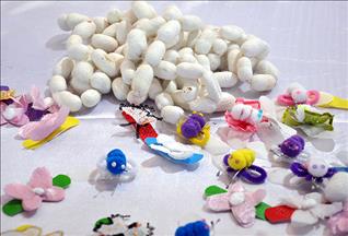 İpek kozasından "yara bandı" ve "astronot kıyafeti"