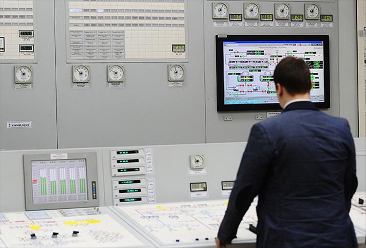 Asırlık nükleer santrali 11 yıl daha kullanacak