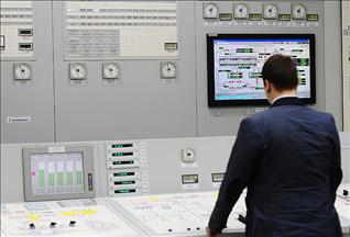 Asırlık nükleer santrali 11 yıl daha kullanacak