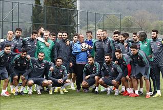 Milli mesai sürüyor