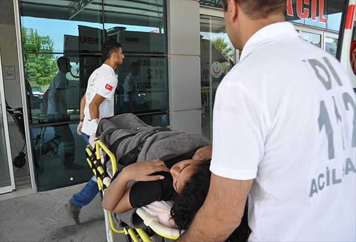 Didim'de kaçakları taşıyan tekne ve bot battı